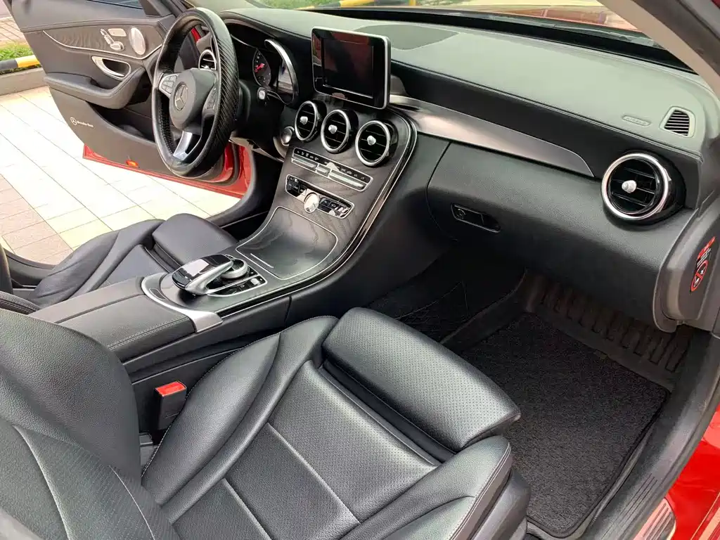 Mercedes-Benz C-Class 2018 — фото 12