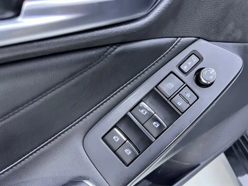 Toyota Avalon 2021 — фото 25