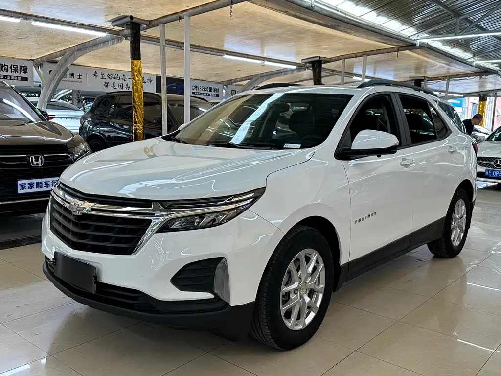 Chevrolet Equinox 2023 — фото 1