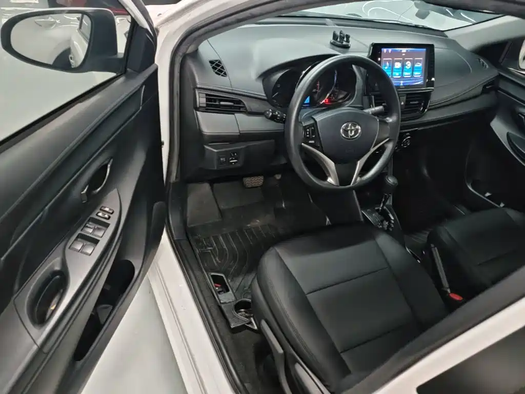 Toyota Vios 2023 — фото 16