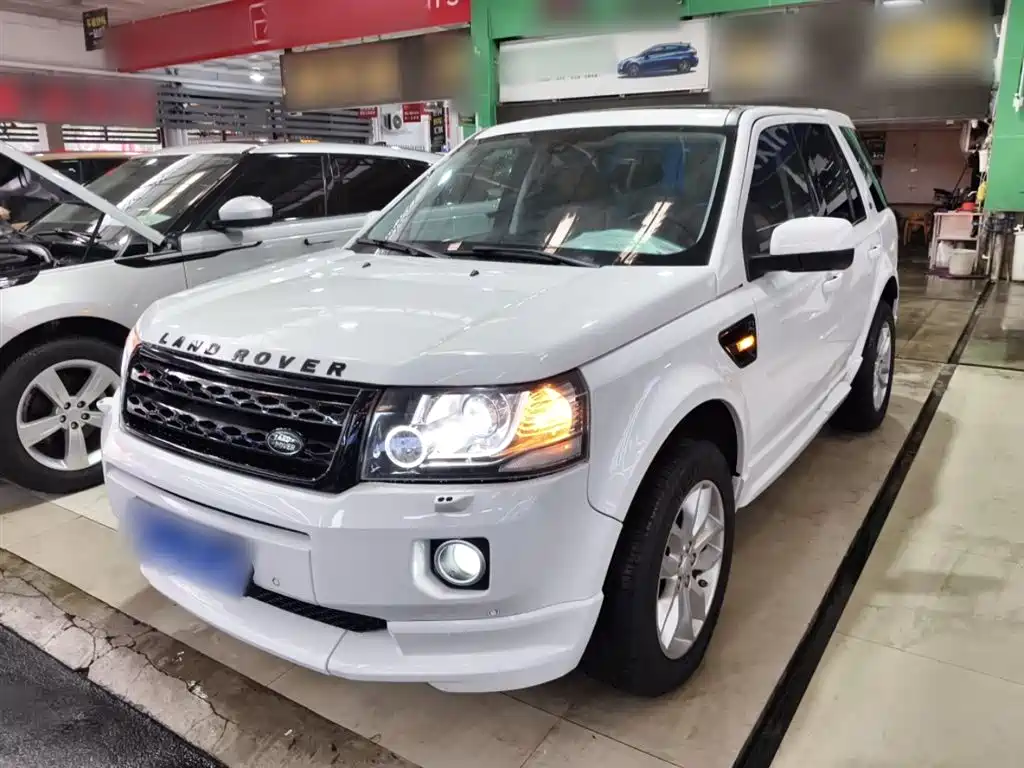 Land Rover Freelander 2 2014 — фото 2