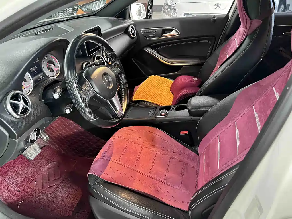 Mercedes-Benz A-Class 2015