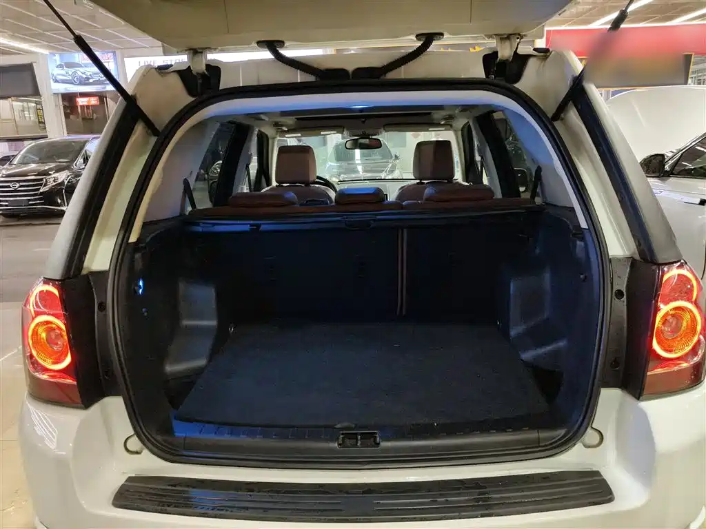 Land Rover Freelander 2 2014 — фото 15