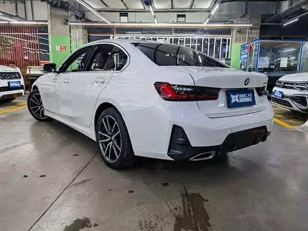 BMW 3 Series 2023