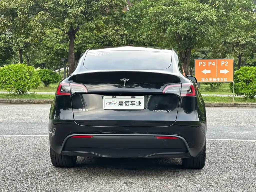 Tesla Model Y 2022 — фото 7