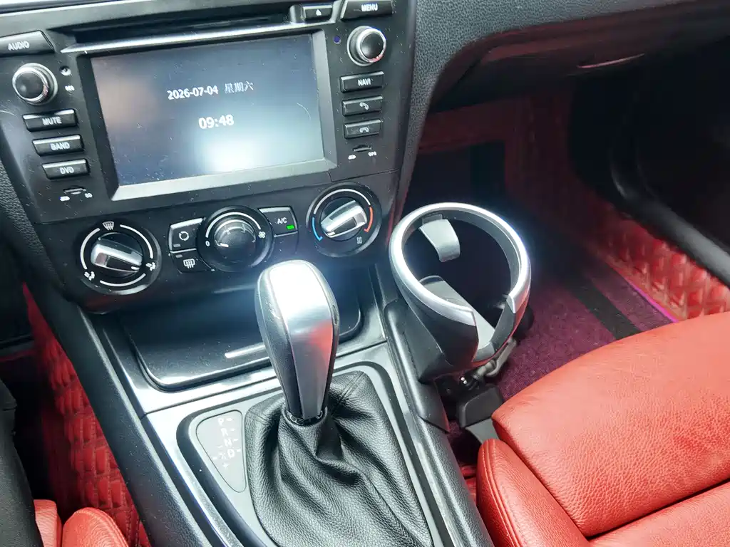 BMW 1 Series 2014 — фото 18