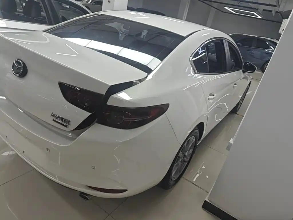 Mazda 3 Axela 2020