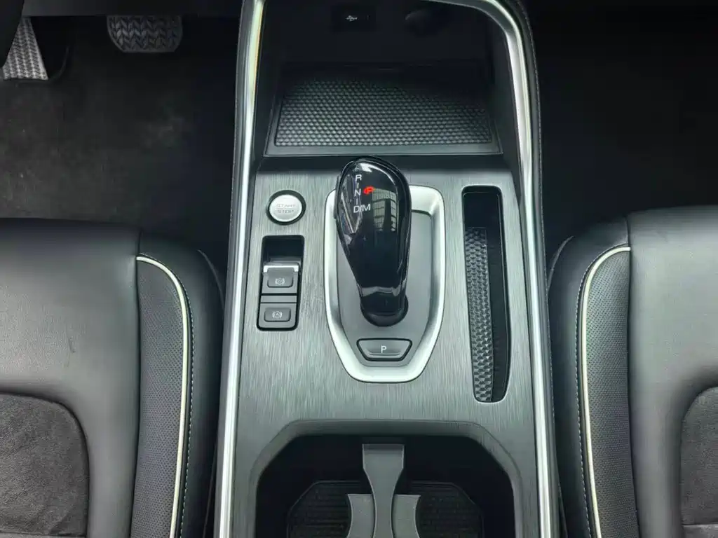 Haval H6 2023 — фото 12
