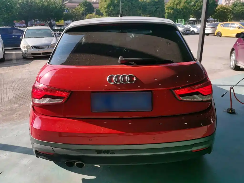 Audi A1 2017 — фото 22