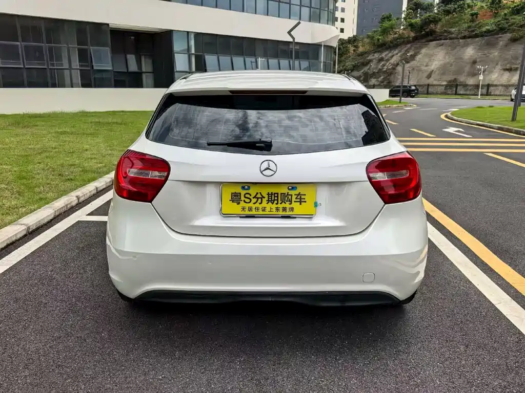 Mercedes-Benz A-Class 2015 — фото 8