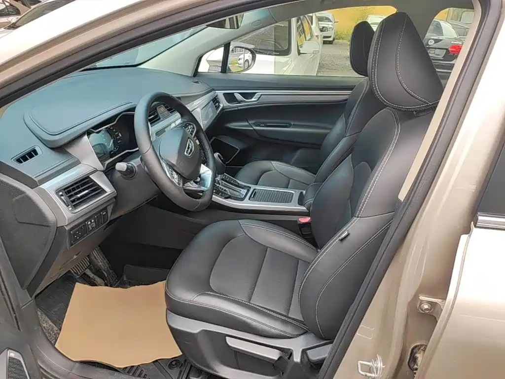Geely Emgrand GS 2020 — фото 15
