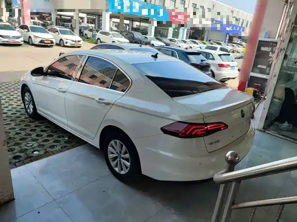 Volkswagen Bora 2021