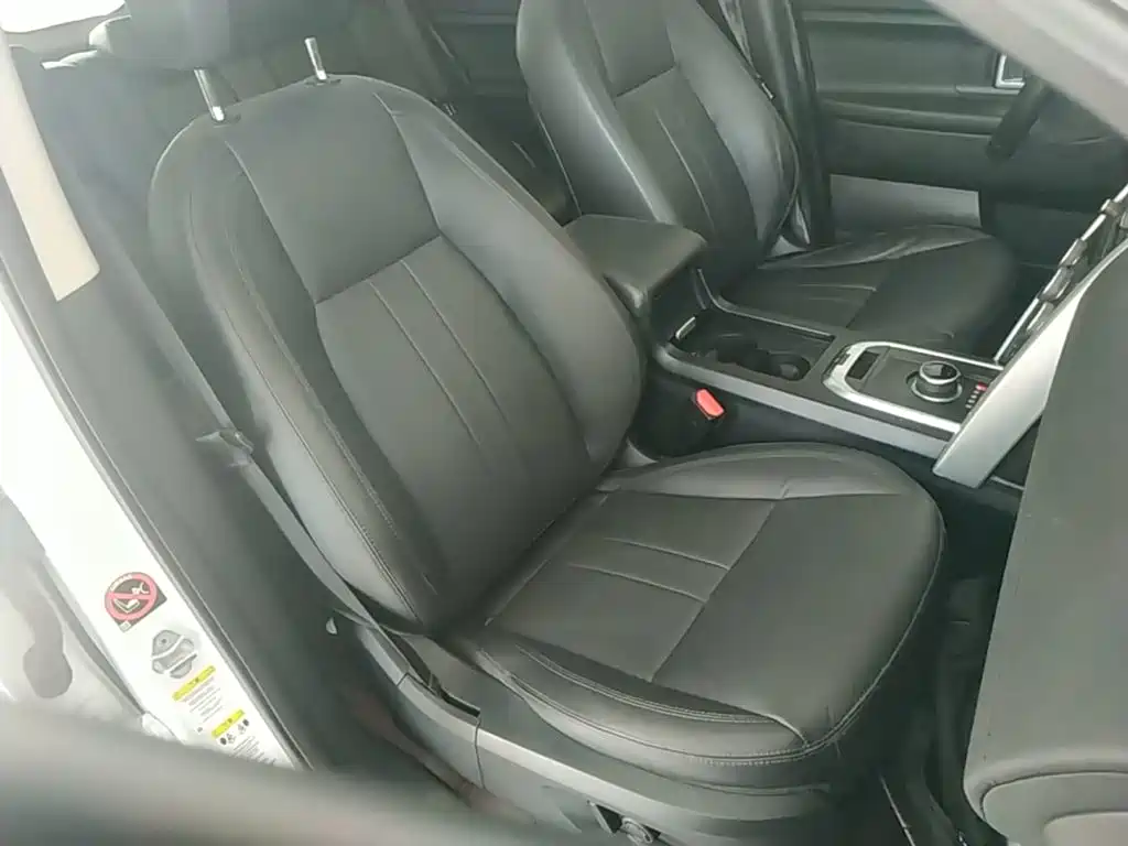 Land Rover Discovery Sport 2018 — фото 25