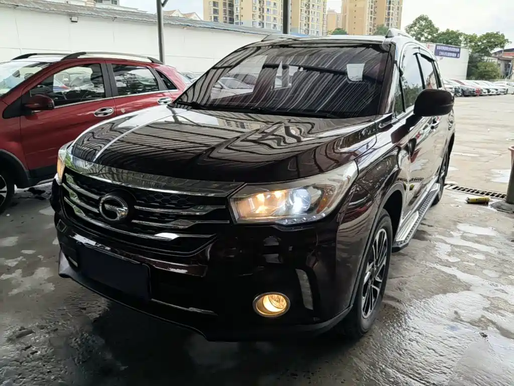 GAC Trumpchi GS4 2017 — фото 2