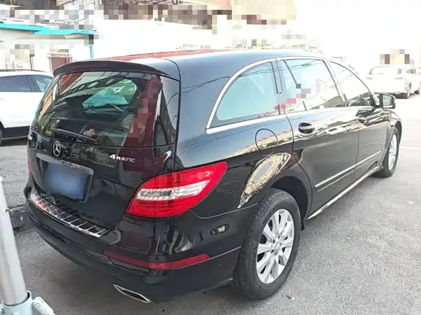 Mercedes-Benz R-Class 2016