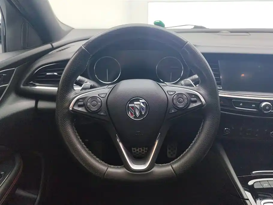 Buick Regal 2020 — фото 15