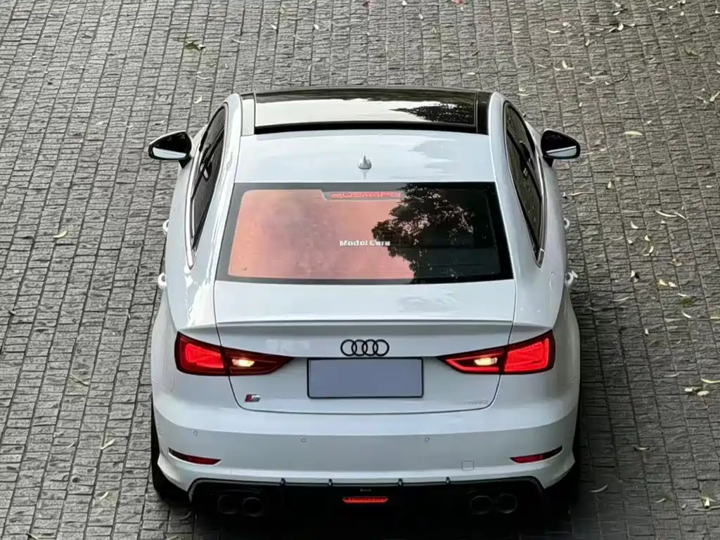 Audi S3 2016 — фото 10
