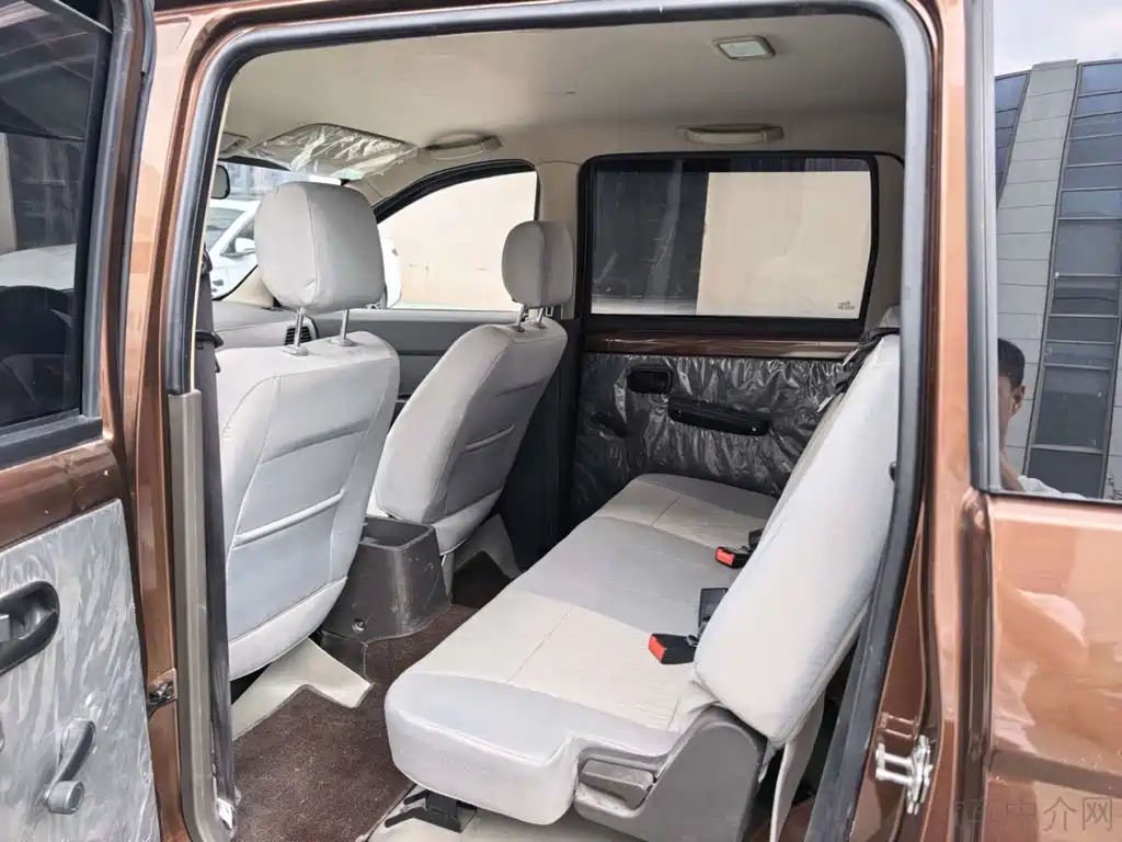Wuling Hongguang 2024