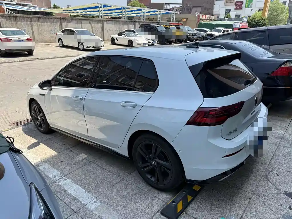 Volkswagen Golf 2022