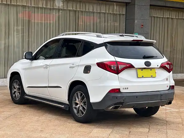 BYD Song 2016
