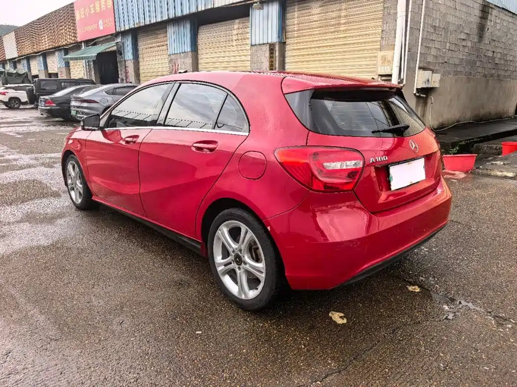 Mercedes-Benz A-Class 2014