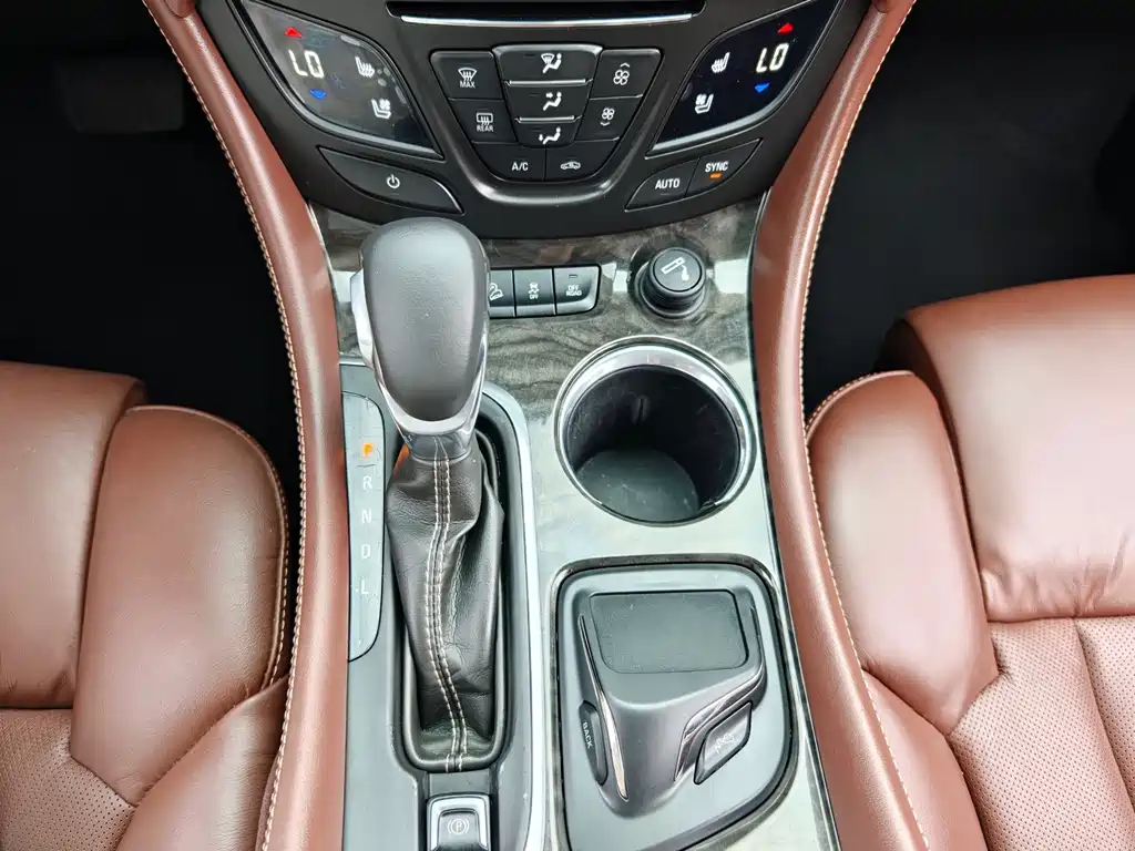 Buick Envision Plus 2015 — фото 26
