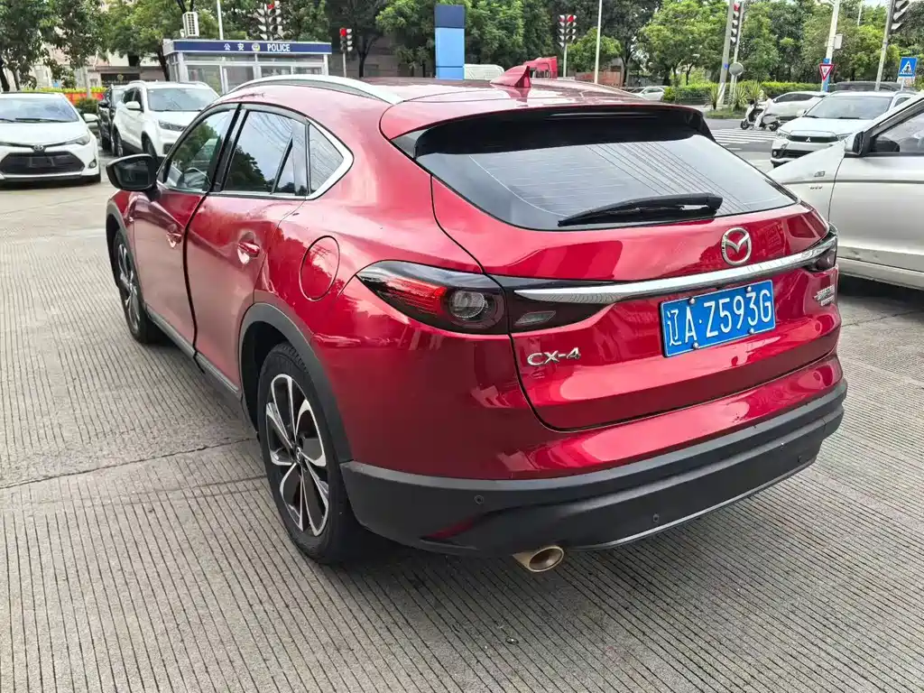 Mazda CX-4 2021