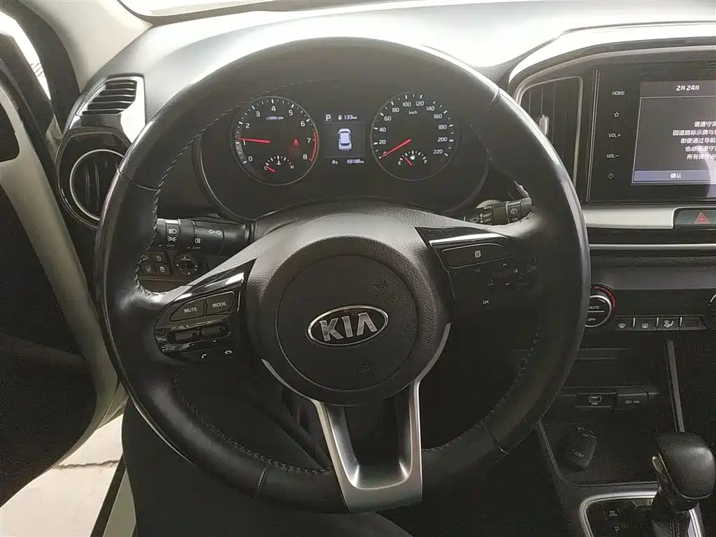 Kia KX1 2018 — фото 11