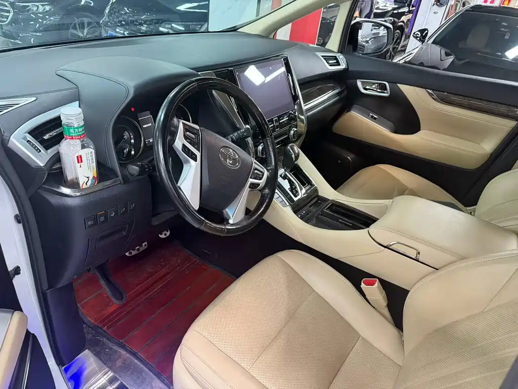 Toyota Alphard 2020 — фото 5