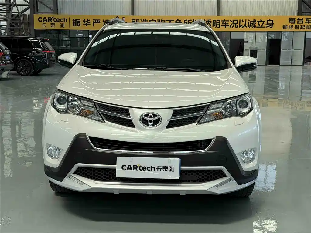 Toyota RAV4 2016 — фото 4