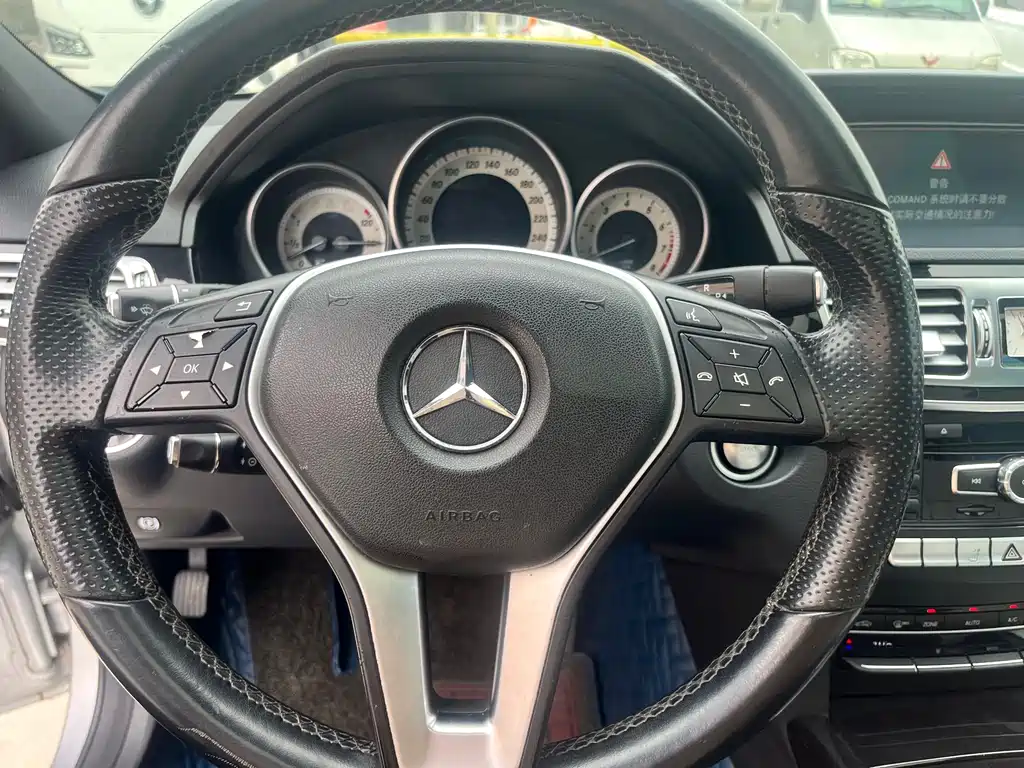 Mercedes-Benz E-Class 2014 — фото 16