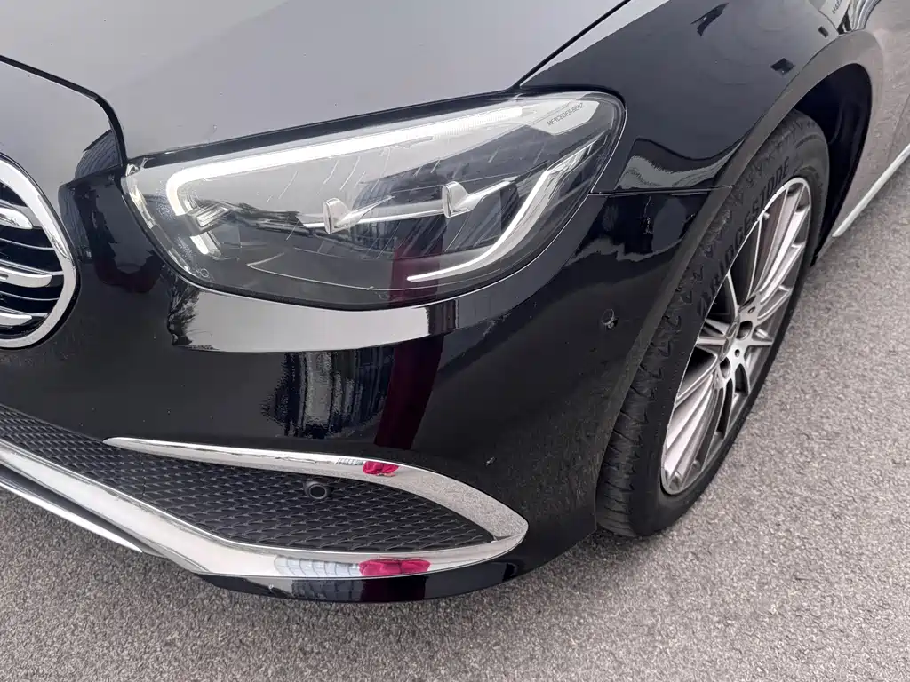 Mercedes-Benz E-Class 2022