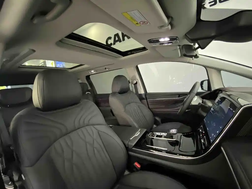 GAC Trumpchi M8 2025 — фото 20