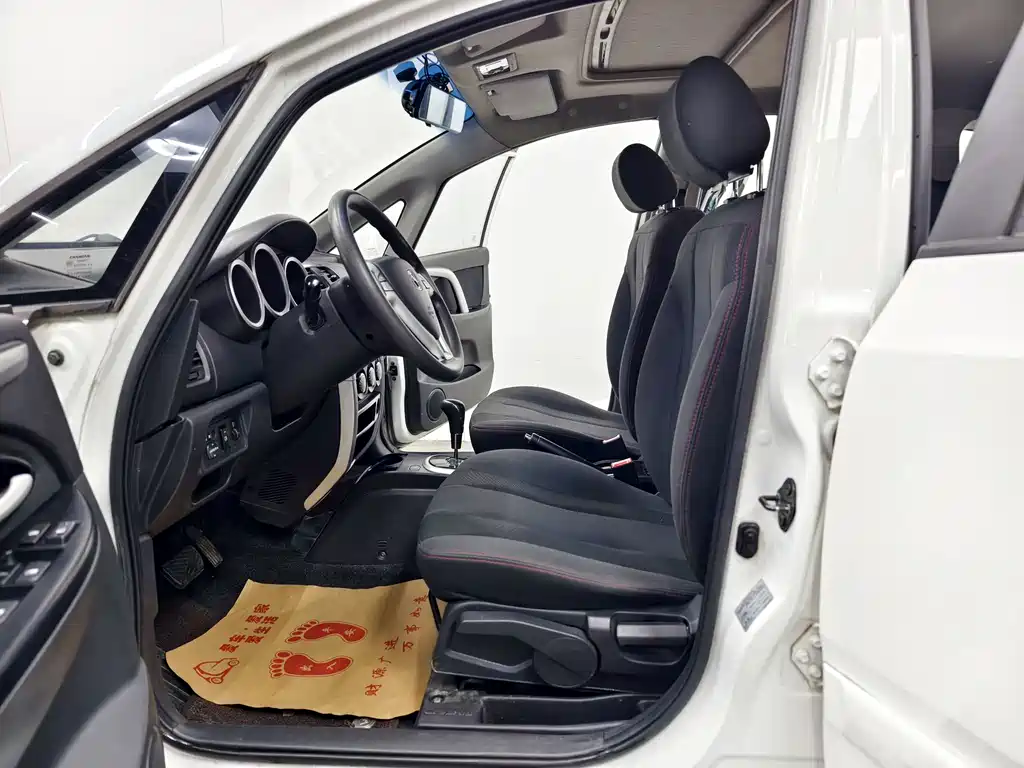 Changan CX20 2015 — фото 11