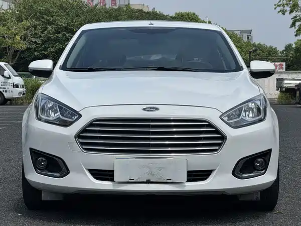 Ford Escort 2015