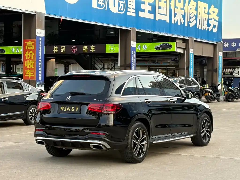 Mercedes-Benz GLC 2020 — фото 18