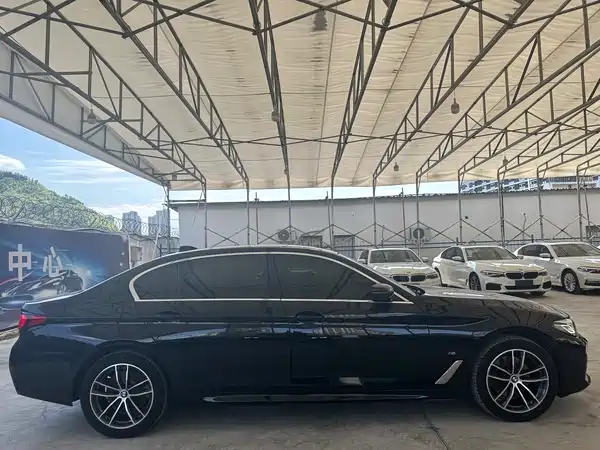 BMW 5 Series 2022