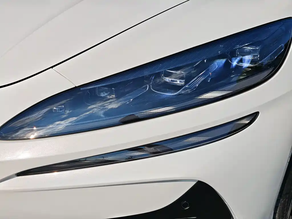 Denza Z9GT 2025
