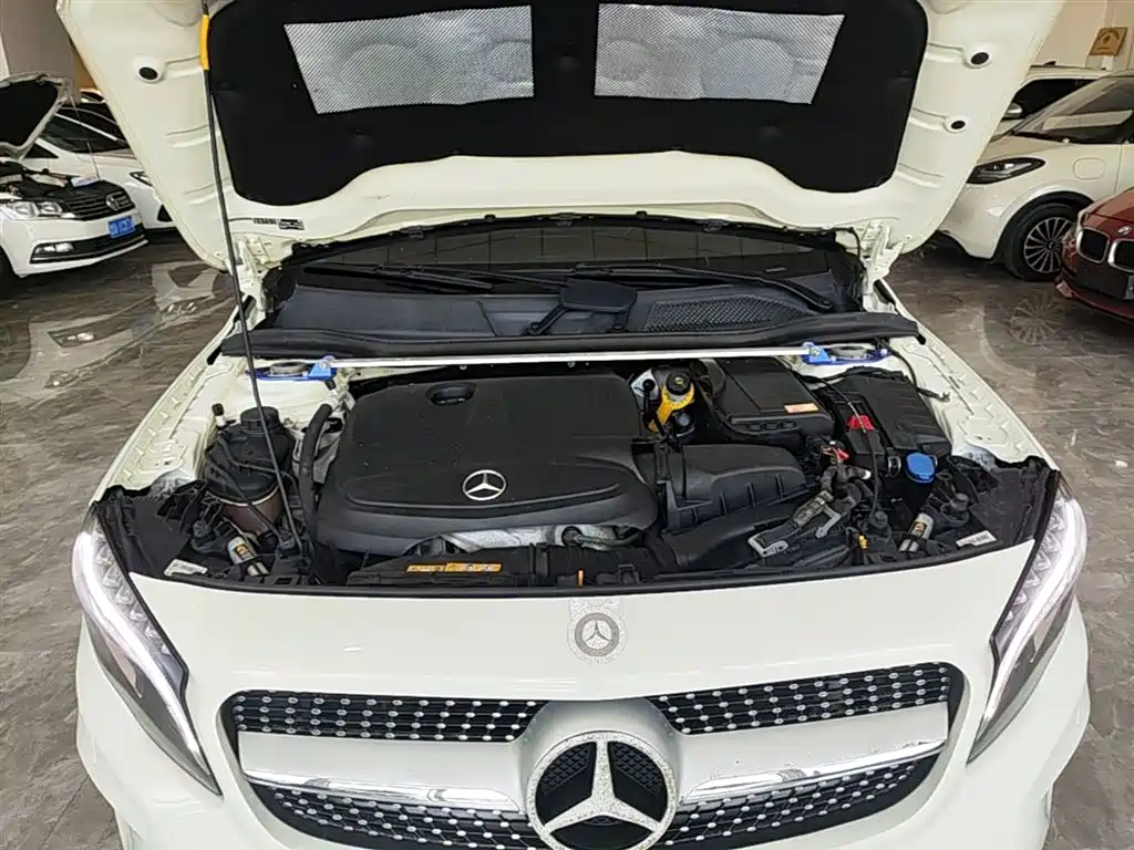 Mercedes-Benz GLA 2015 — фото 20