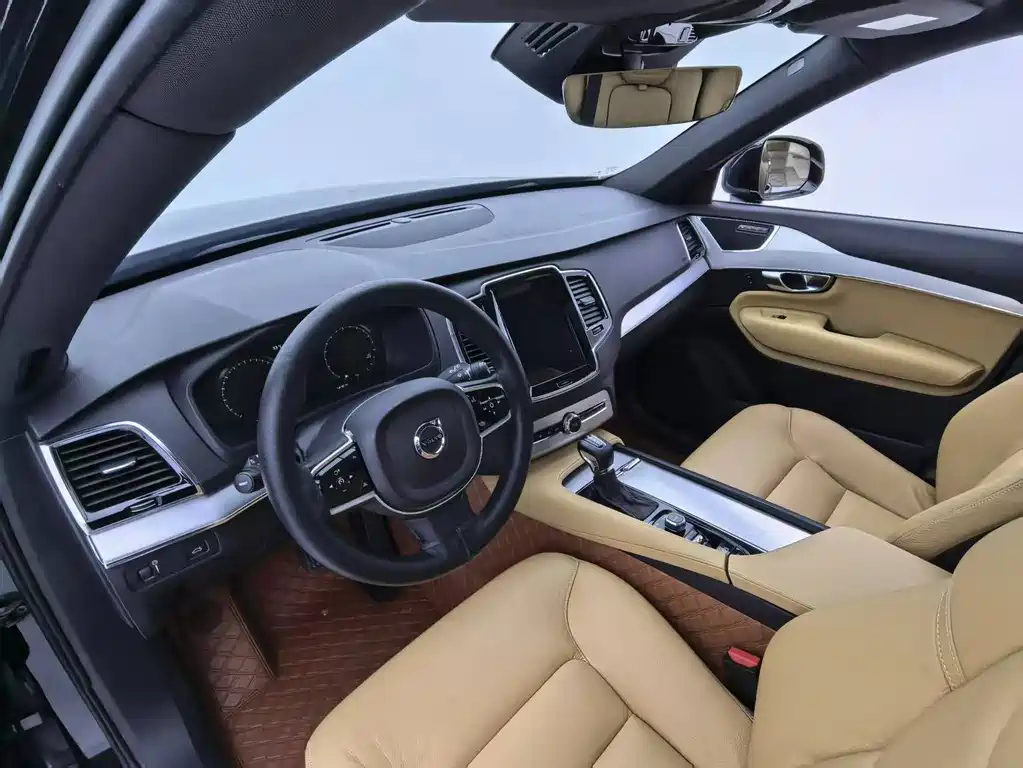 Volvo XC90 2017 — фото 17