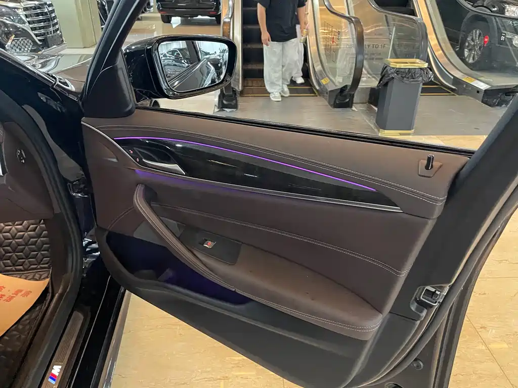 BMW 5 Series 2021