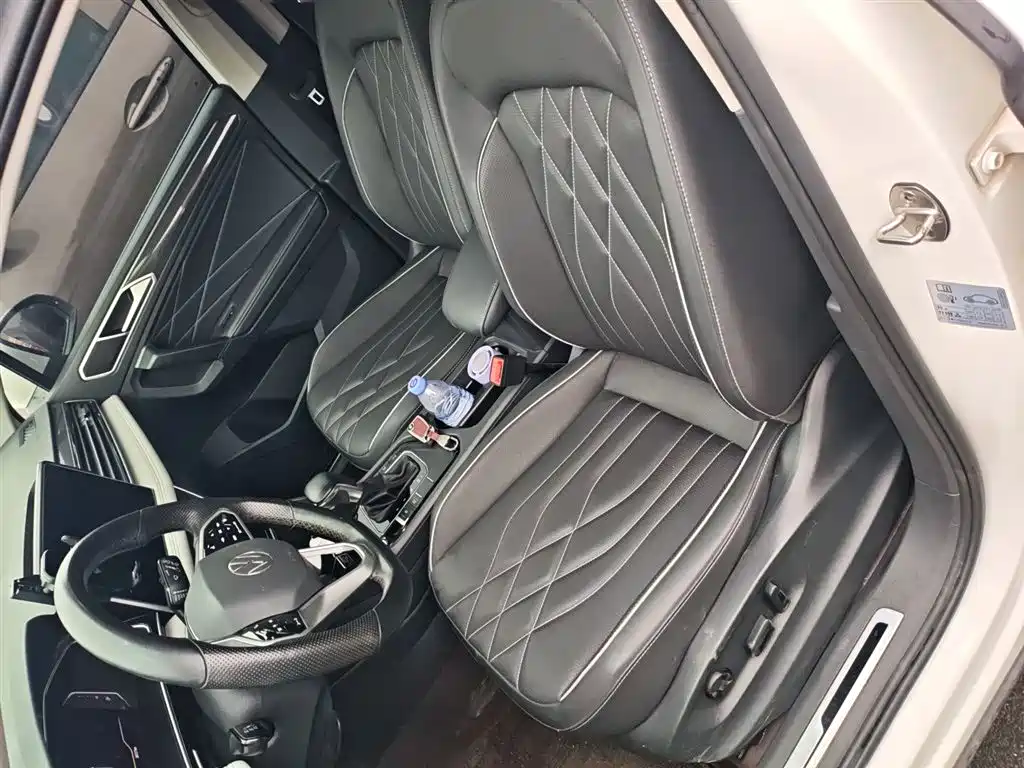 Volkswagen Tiguan L 2022 — фото 15