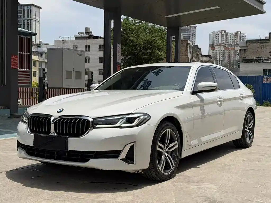 BMW 5 Series 2021