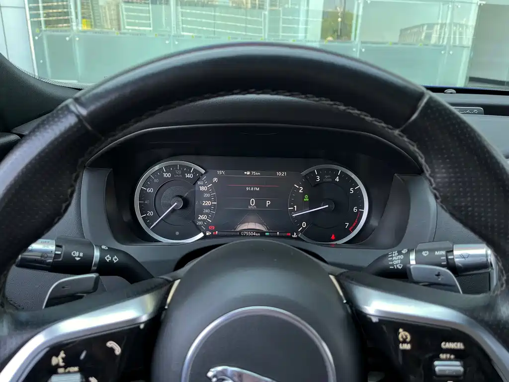 Jaguar XEL 2020 — фото 10
