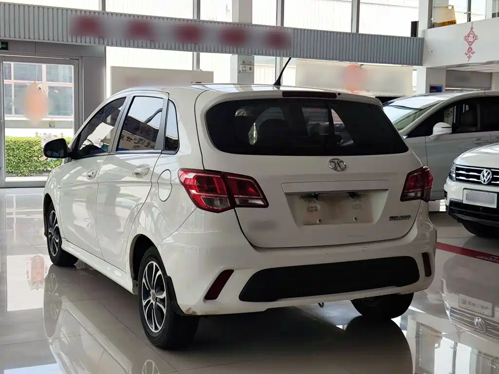 BAIC Senova D20 2015