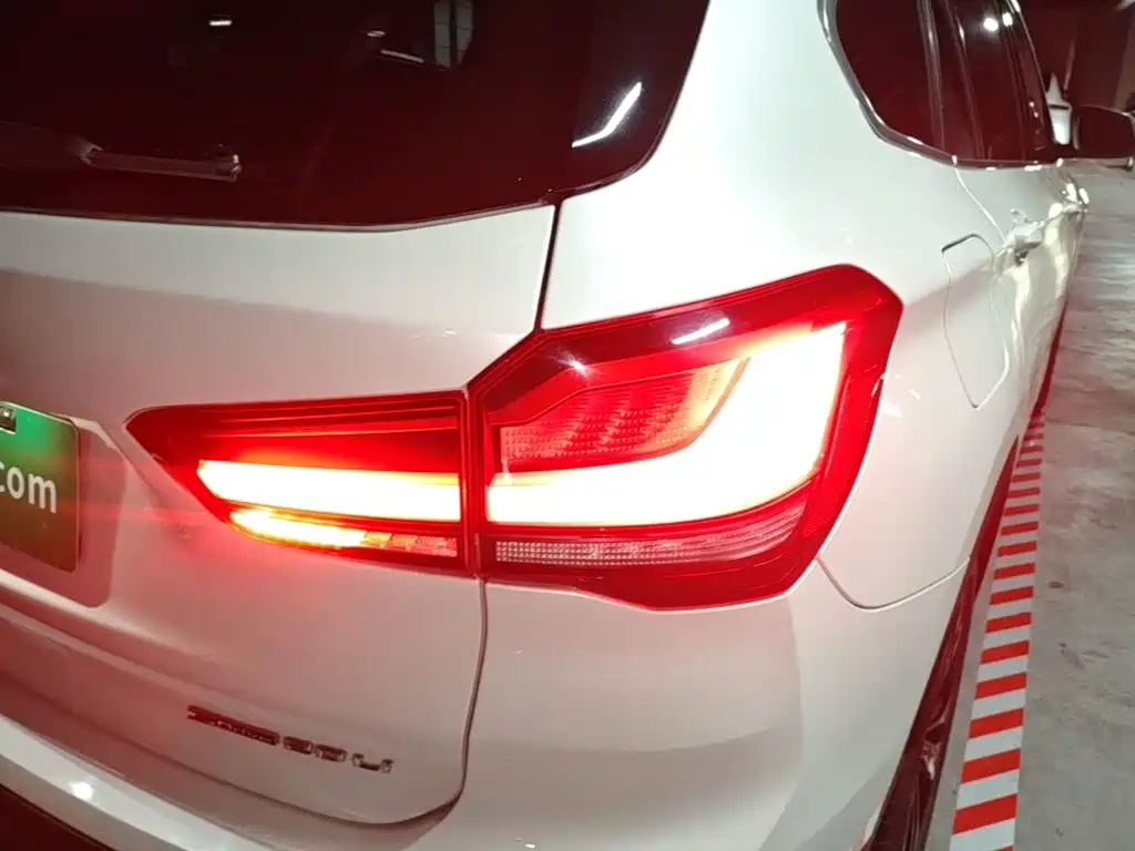 BMW X1 2020 — фото 8