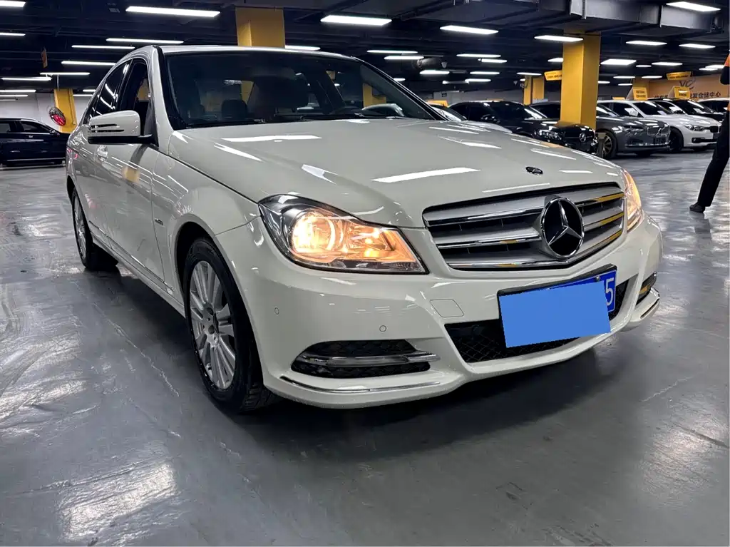 Mercedes-Benz C-Class 2012