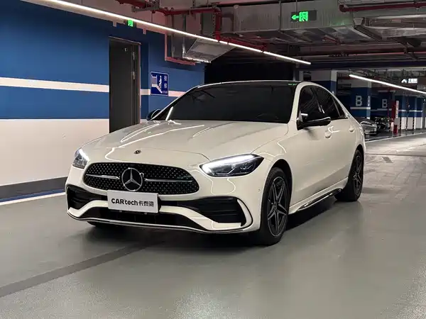 Mercedes-Benz C-Class 2024