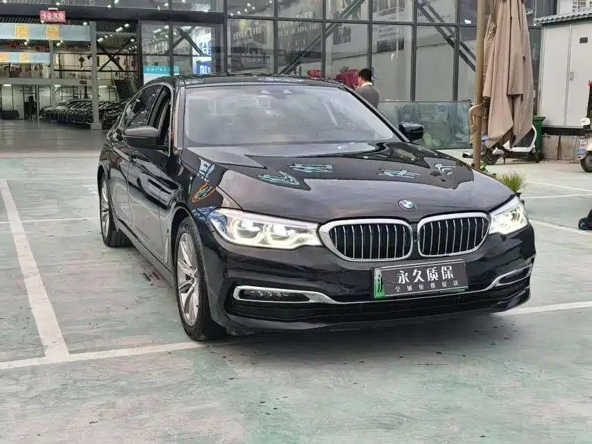 BMW 5 Series New Energy 2018 — фото 3