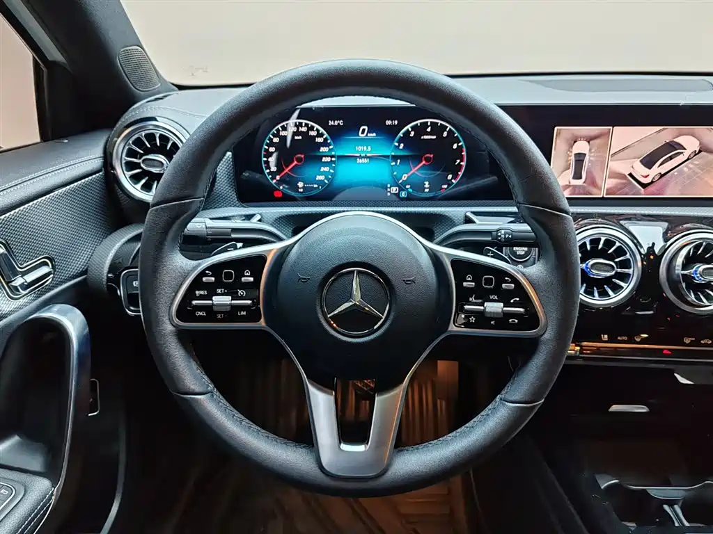 Mercedes-Benz A-Class 2021 — фото 10